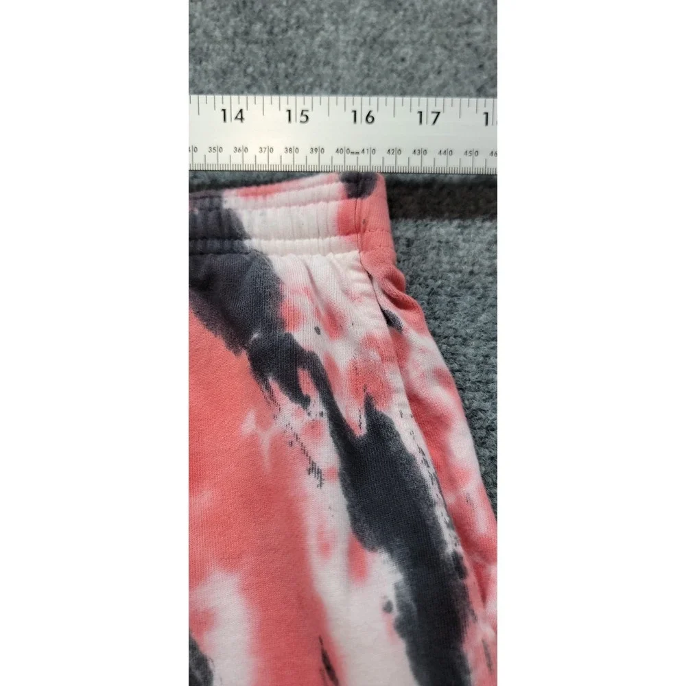 Hypland X Naruto Shippuden Skater Shorts Adult Large Red Tie Dye Inseam 9